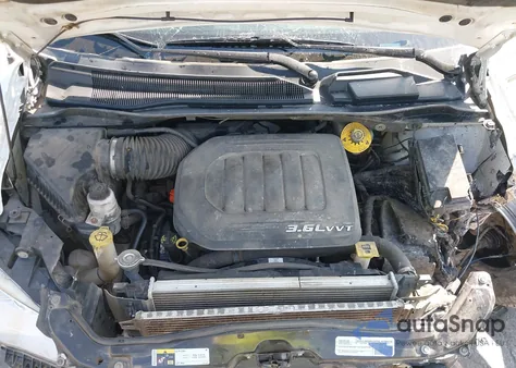 2015 Chrysler Town & Country Touring-L from USA, damaged, VIN 2C4RC1CG2FR656194